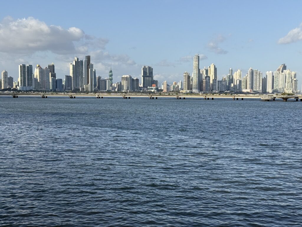 skyline Panama City vue sur l'océan Pacifique