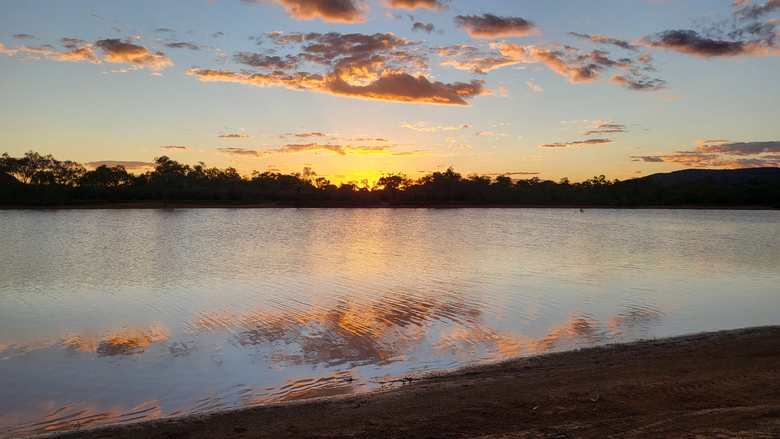 alice springs, claypans 